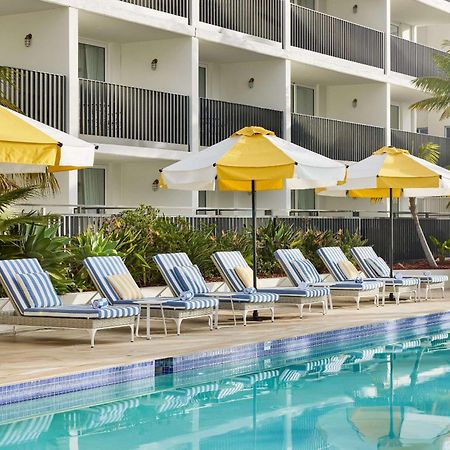The Beachcomber Hotel & Resort, Ascend Hotel Collection Toukley Exterior foto The pool at The Standard, East Village